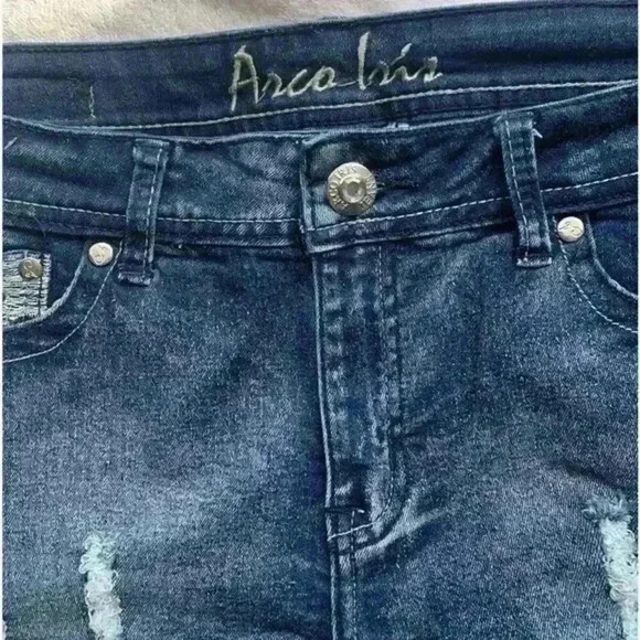 Arco Iris Juniors Sz 13 Distressed Denim Blue Denim Shorts Excellent Condition - Picture 2 of 7